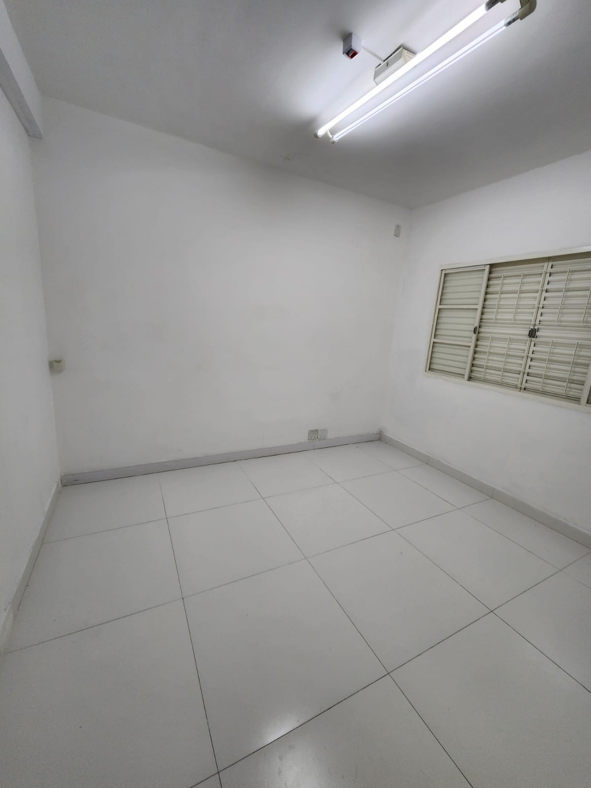 Sobrado comercial, Av. Orosimbo Maia, excelente localizção