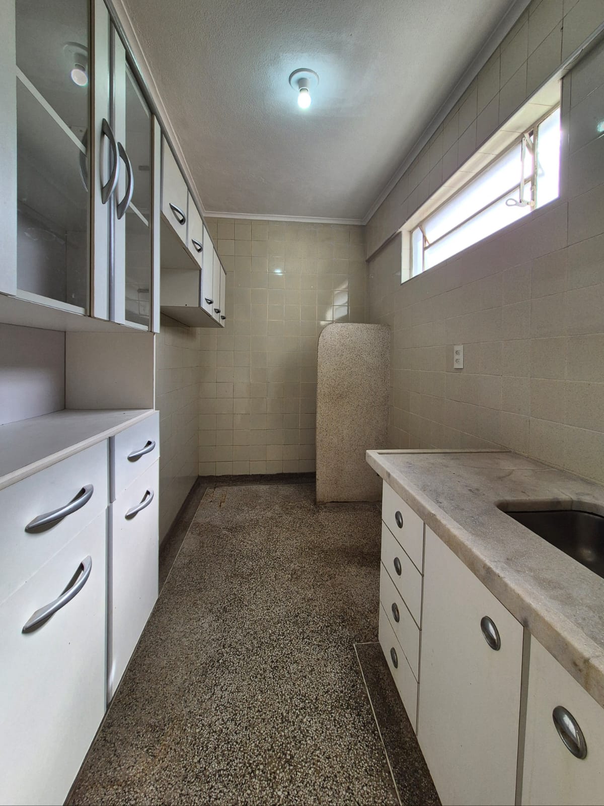 Kitnet no Taquaral para locação, ótima localização