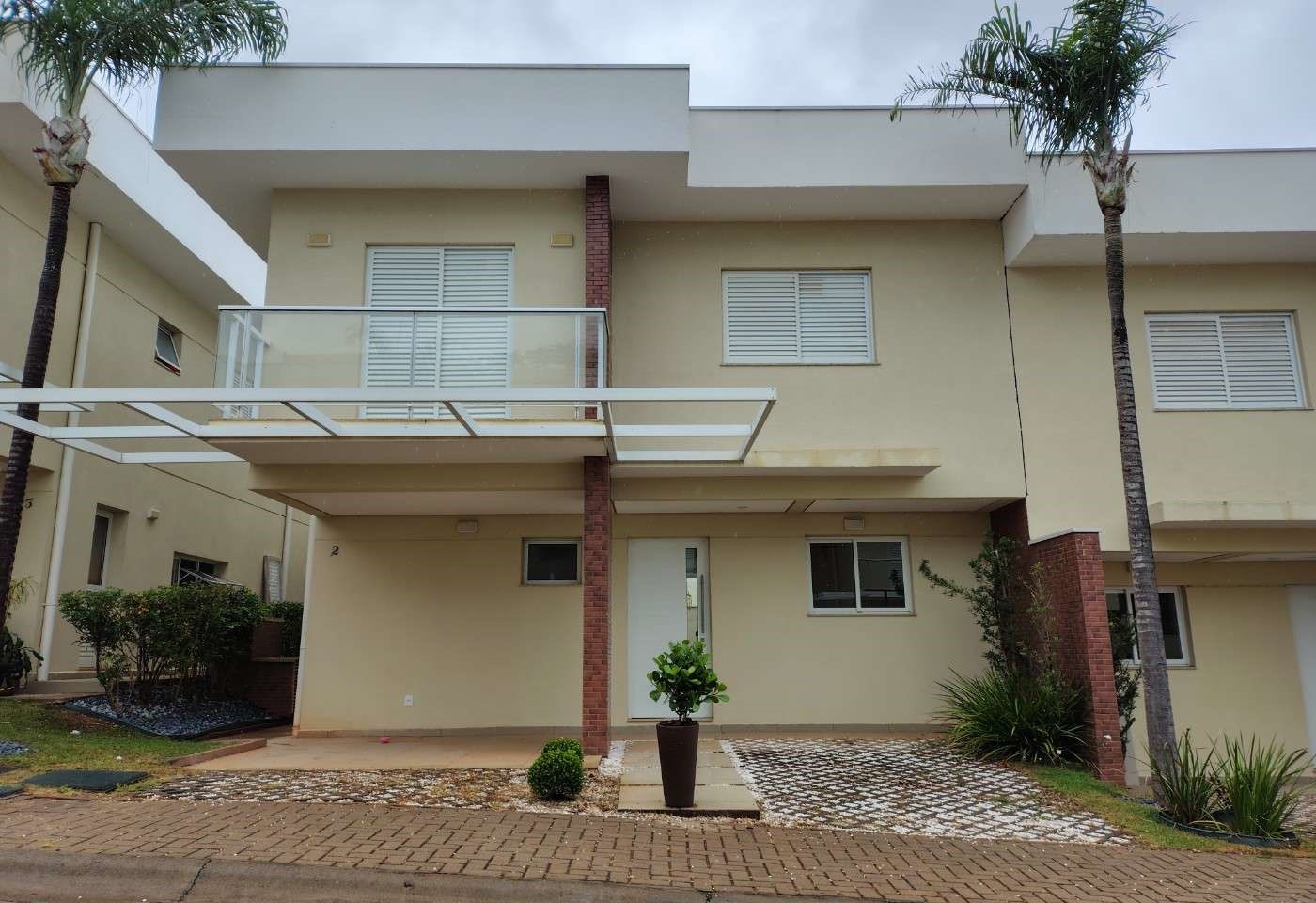 Sobrado novo alto padrão para venda