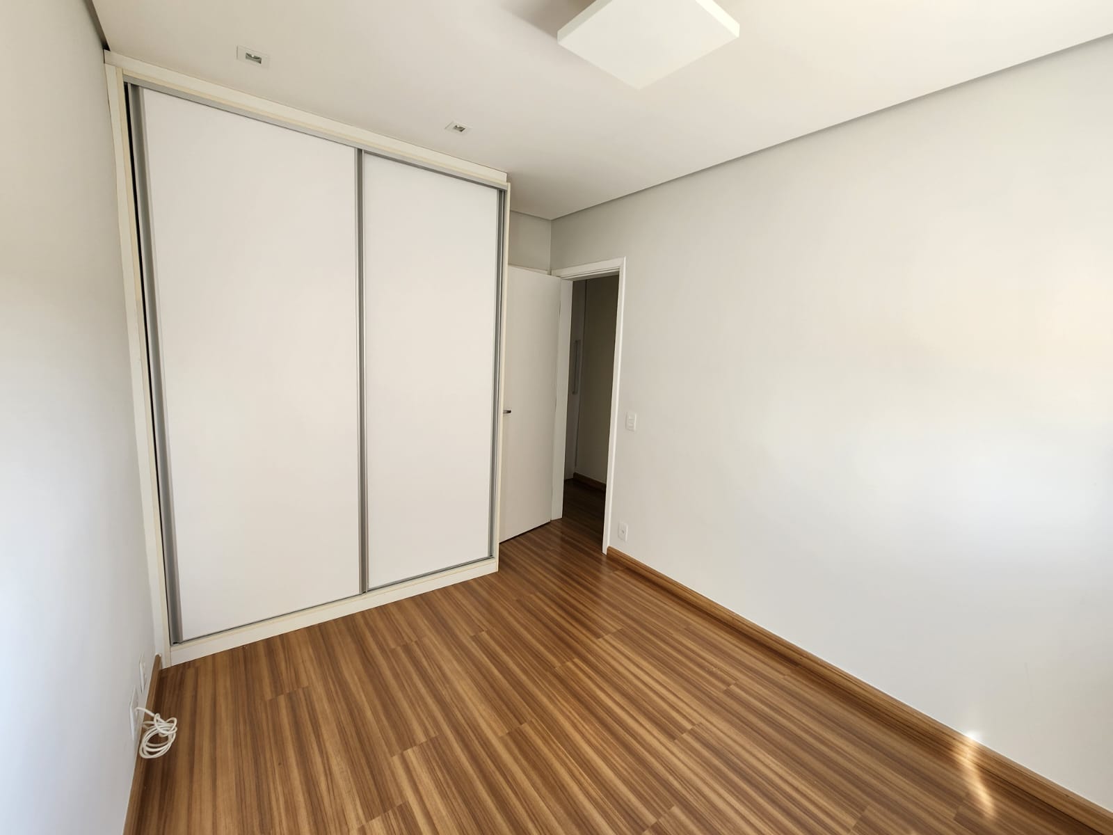 Apartamento mobiliado para alugar no Alphaville