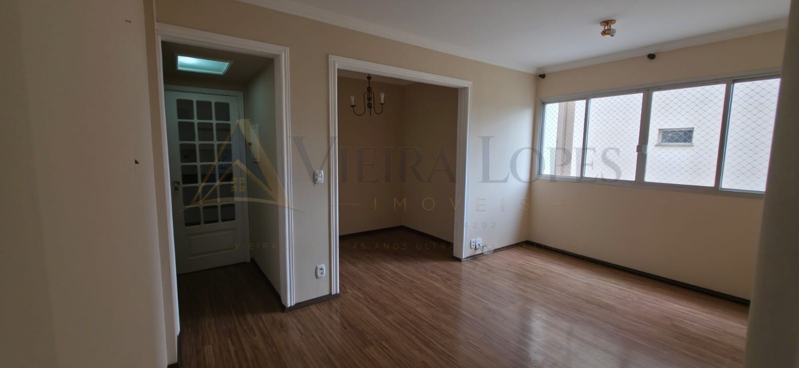 Apartamento 2 dormitórios no Cambuí.
