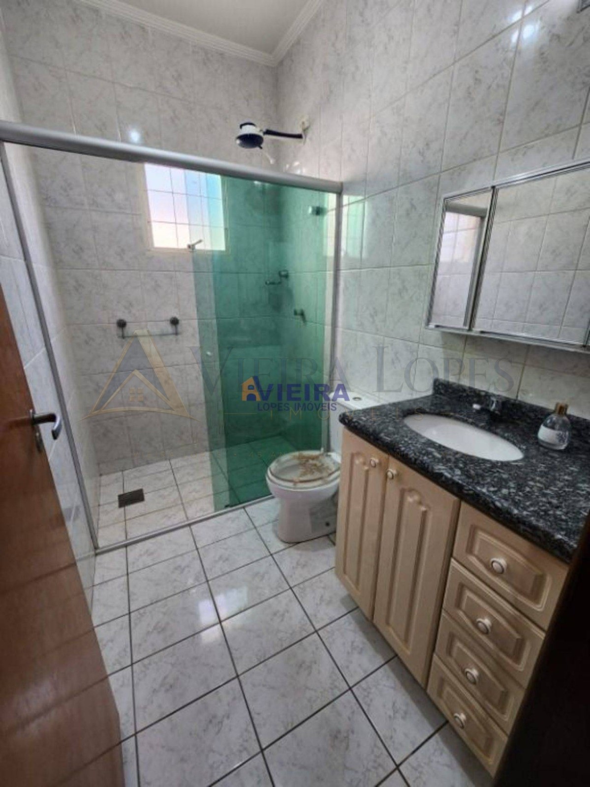 Linda casa mobiliada Alphaville extra muro